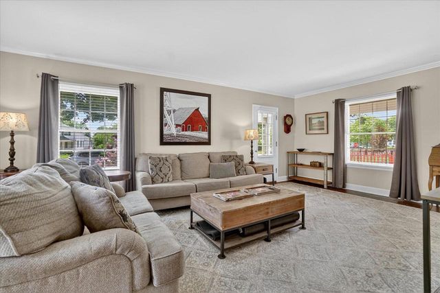 14 E Rockwell STREET, Elkhorn, WI 53121