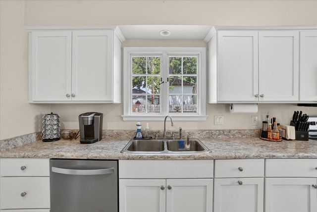 14 E Rockwell STREET, Elkhorn, WI 53121