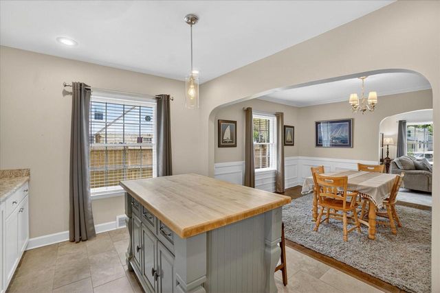 14 E Rockwell STREET, Elkhorn, WI 53121