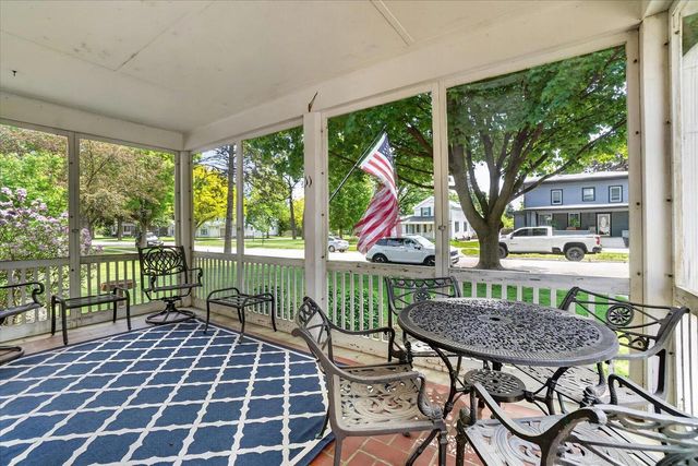 14 E Rockwell STREET, Elkhorn, WI 53121