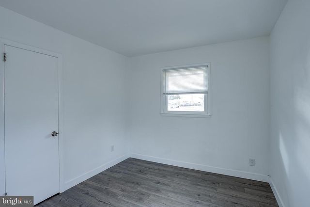 32 S ROSE LN, West Berlin, NJ 08091