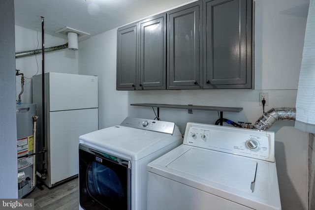 32 S ROSE LN, West Berlin, NJ 08091