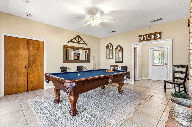 916 Kimbrough Road, Azle, TX 76020