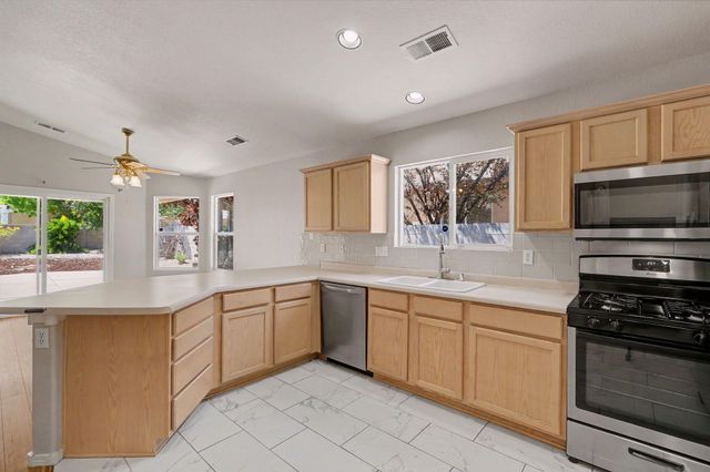 3206 Stony Meadows Circle NE, Rio Rancho, NM 87144