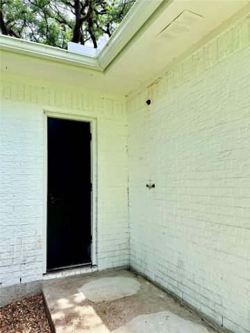 13518 E Brazos Bend Drive, Needville, TX 77461