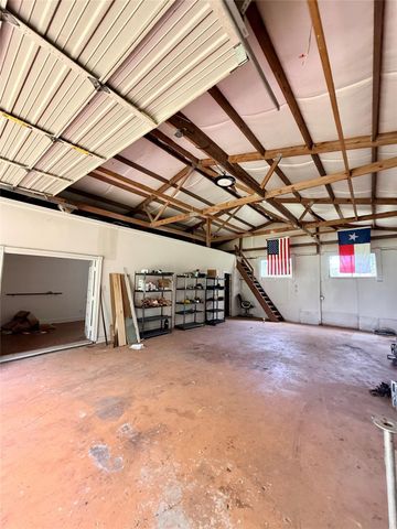 13518 E Brazos Bend Drive, Needville, TX 77461