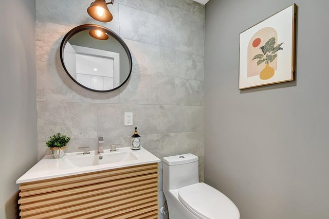 13602 Via Flora Apt C, Delray Beach, FL 33484