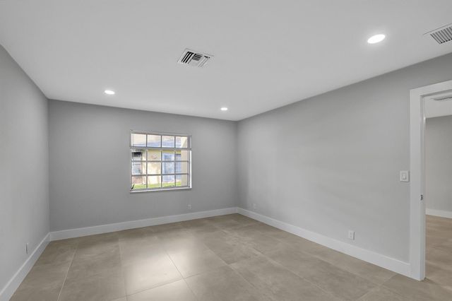 13602 Via Flora Apt C, Delray Beach, FL 33484