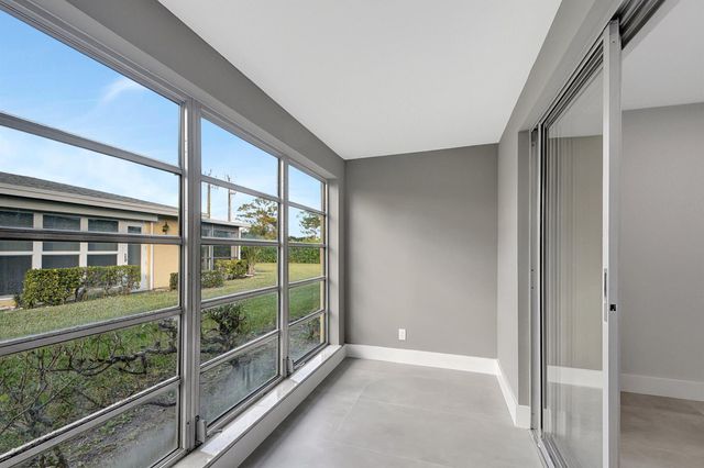 13602 Via Flora Apt C, Delray Beach, FL 33484