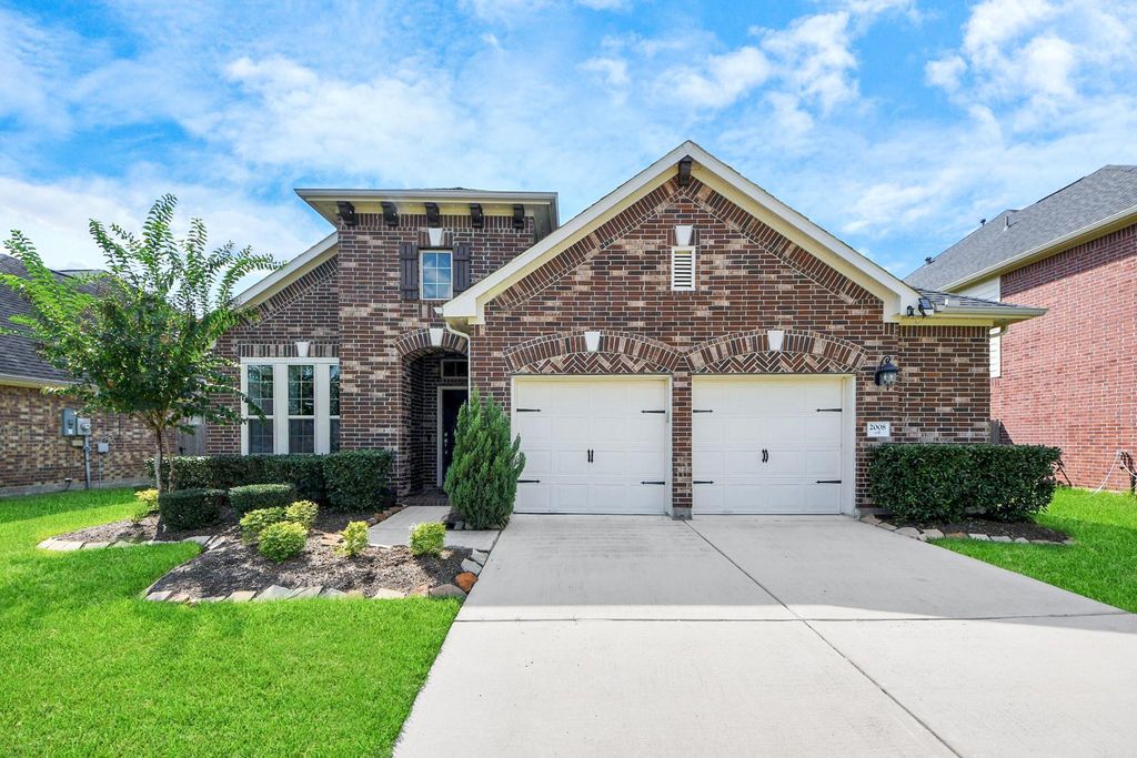 2008 Granite Pass Drive, Pearland, TX 77581