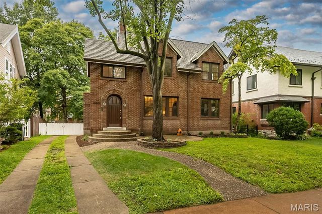 789 Yale Avenue, University City, MO 63130
