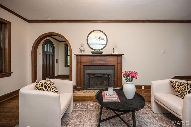 789 Yale Avenue, University City, MO 63130