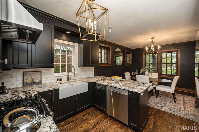 789 Yale Avenue, University City, MO 63130