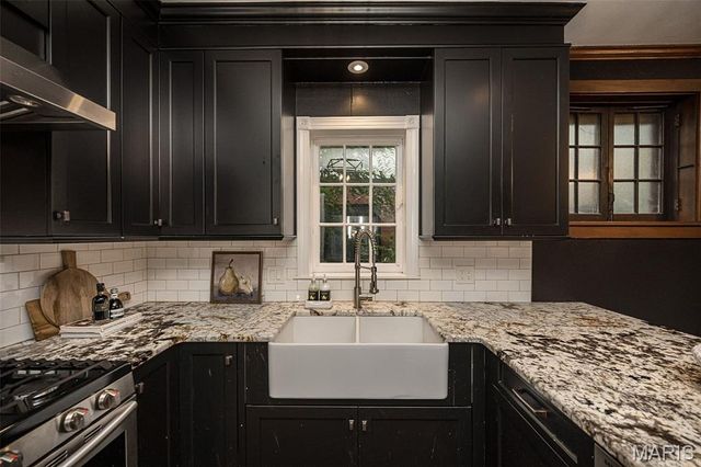 789 Yale Avenue, University City, MO 63130