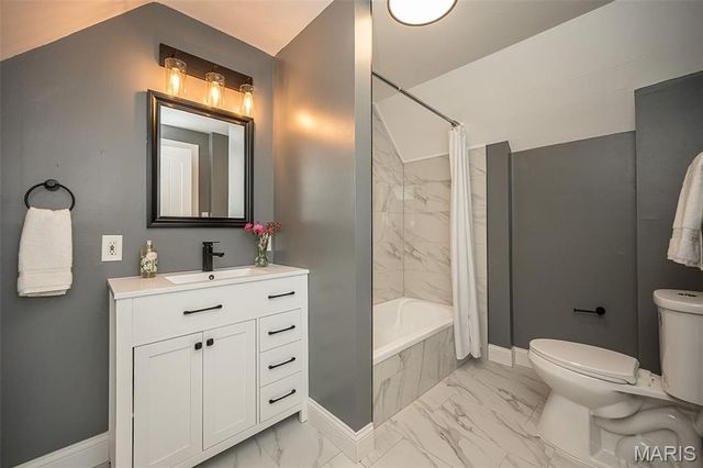 789 Yale Avenue, University City, MO 63130