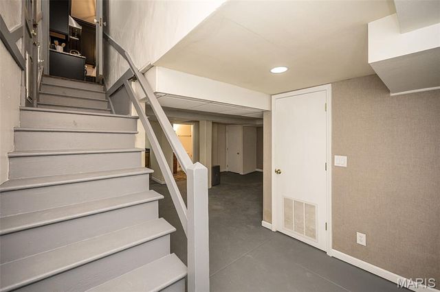 789 Yale Avenue, University City, MO 63130
