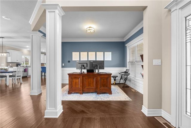 405 SE Mill Creek Circle, Lee's Summit, MO 64063