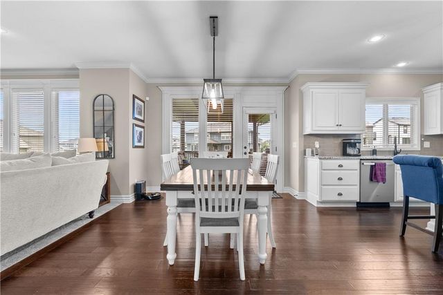 405 SE Mill Creek Circle, Lee's Summit, MO 64063
