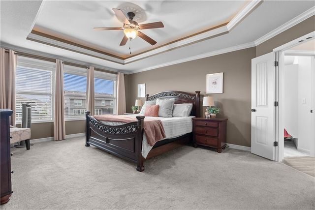 405 SE Mill Creek Circle, Lee's Summit, MO 64063