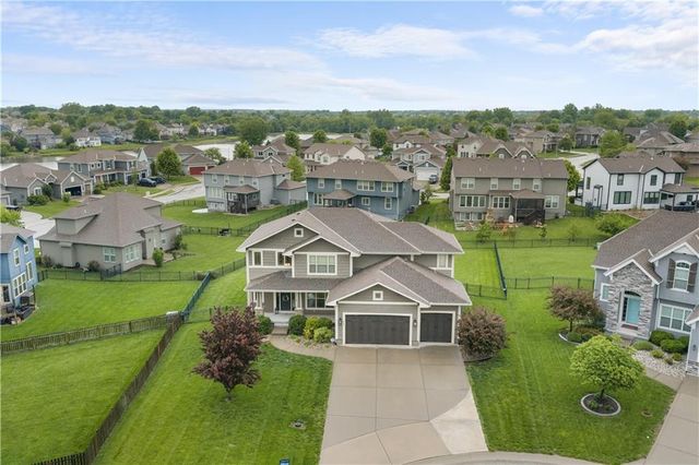 405 SE Mill Creek Circle, Lee's Summit, MO 64063