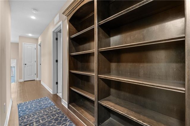 405 SE Mill Creek Circle, Lee's Summit, MO 64063