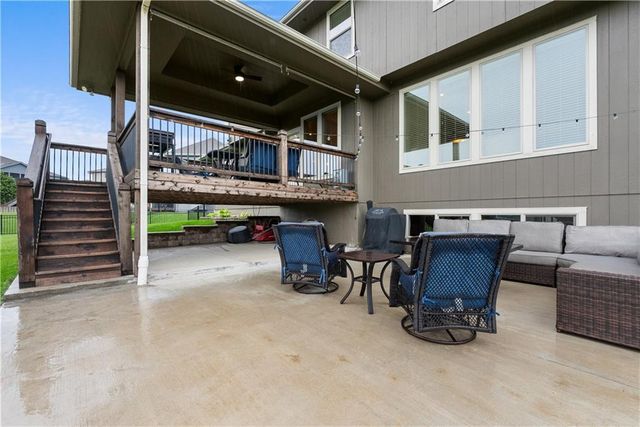 405 SE Mill Creek Circle, Lee's Summit, MO 64063