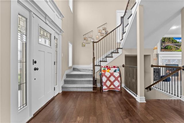 405 SE Mill Creek Circle, Lee's Summit, MO 64063