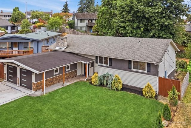 1724 N Narrows Drive, Tacoma, WA 98406
