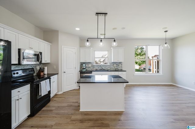 1001 MEDINAH DRIVE, Calera, AL 35040