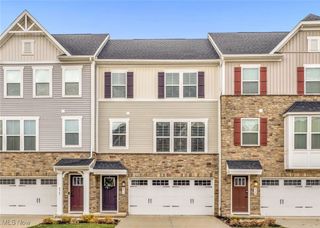 836 Carnation Court, Akron, OH 44303