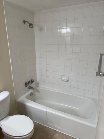 5304 W KENNEDY BOULEVARD 205, Tampa, FL 33609