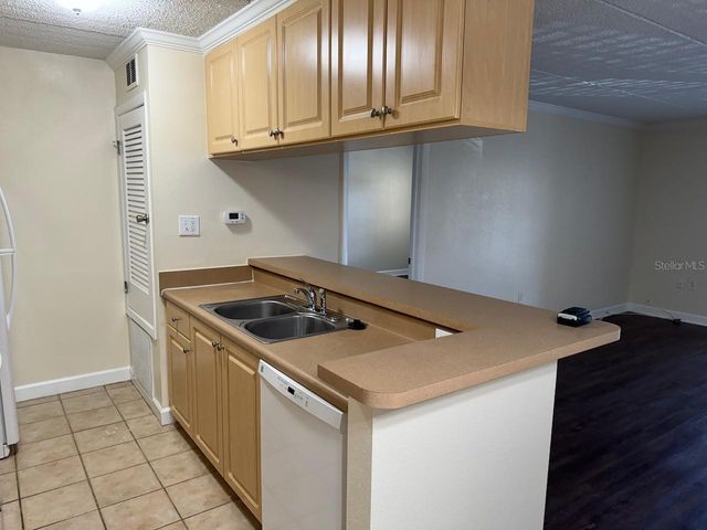 5304 W KENNEDY BOULEVARD 205, Tampa, FL 33609