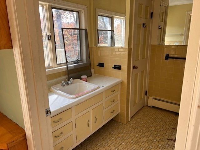 10 Oak Rd, Middleton, MA 01949