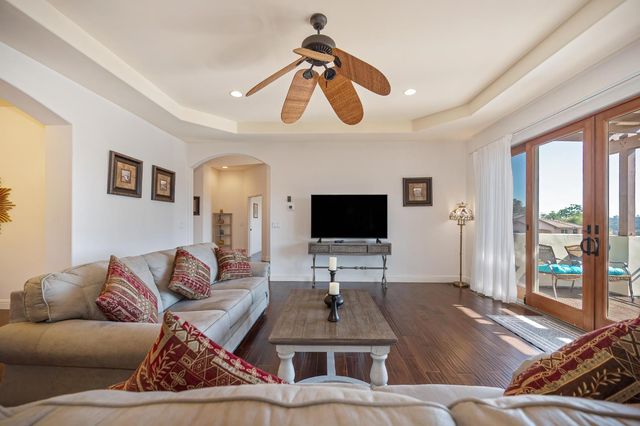 623 Taraya Ct, Cameron Park, CA 95682
