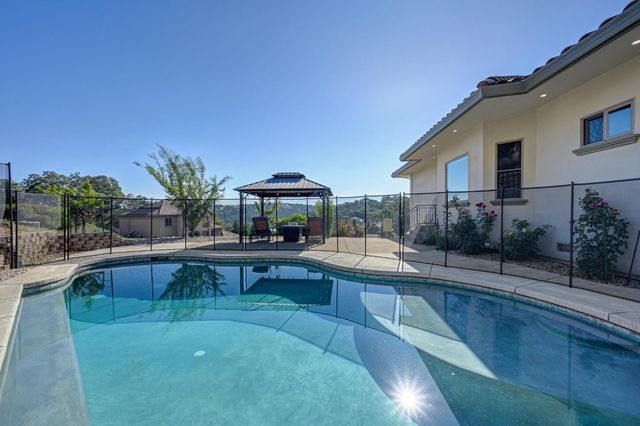 623 Taraya Ct, Cameron Park, CA 95682