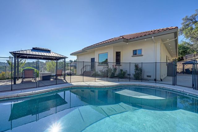 623 Taraya Ct, Cameron Park, CA 95682