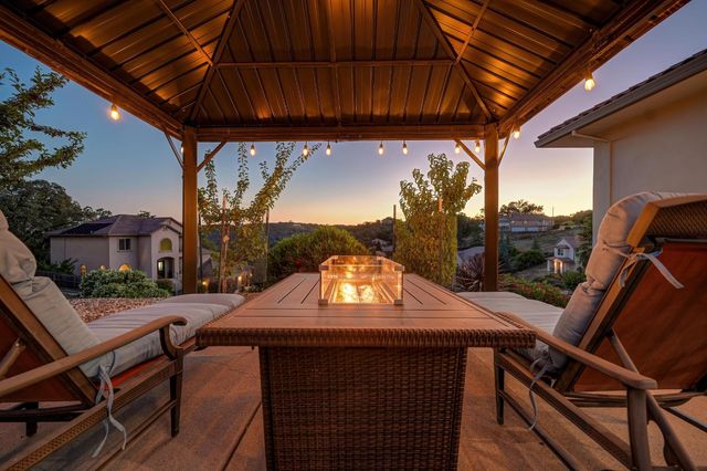 623 Taraya Ct, Cameron Park, CA 95682