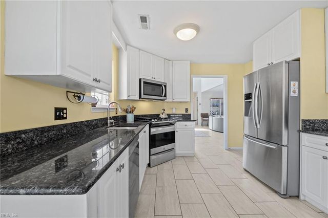 116 72nd ST, Virginia Beach, VA 23451