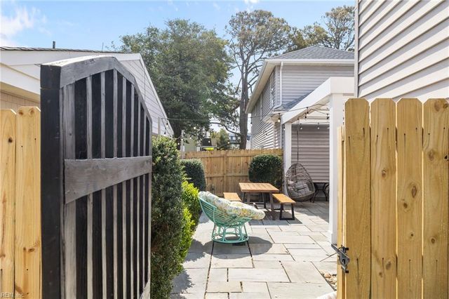 116 72nd ST, Virginia Beach, VA 23451