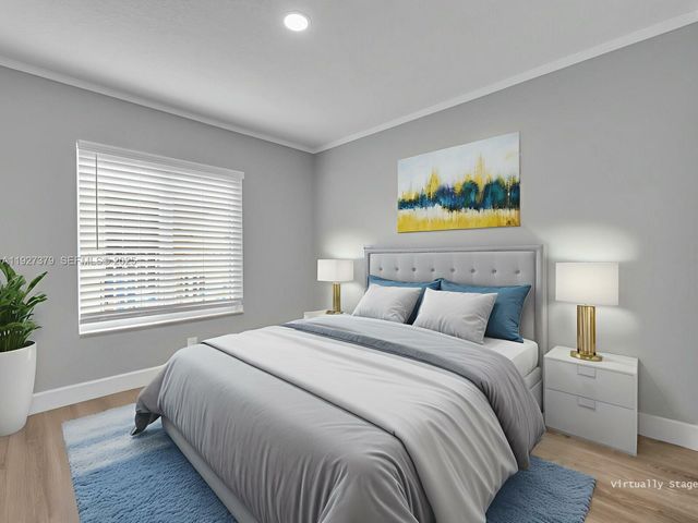 933 Falling Water Rd, Weston, FL 33326