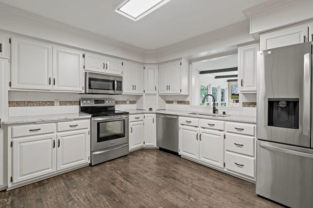 853 Minnesota Street S, Shakopee, MN 55379