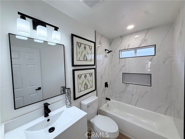 962 E Citrus Edge, Azusa, CA 91702