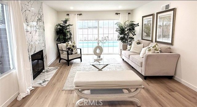 962 E Citrus Edge, Azusa, CA 91702