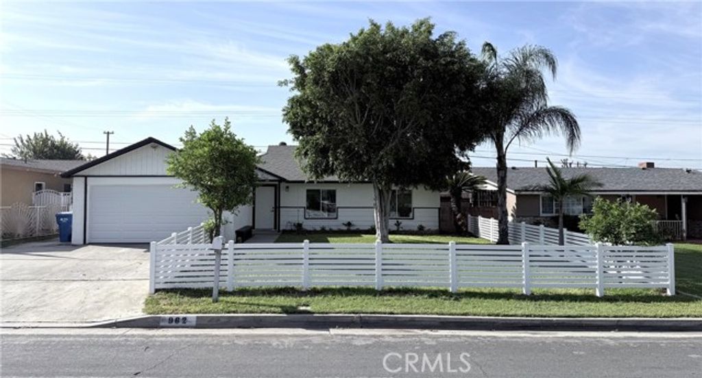 962 E Citrus Edge, Azusa, CA 91702