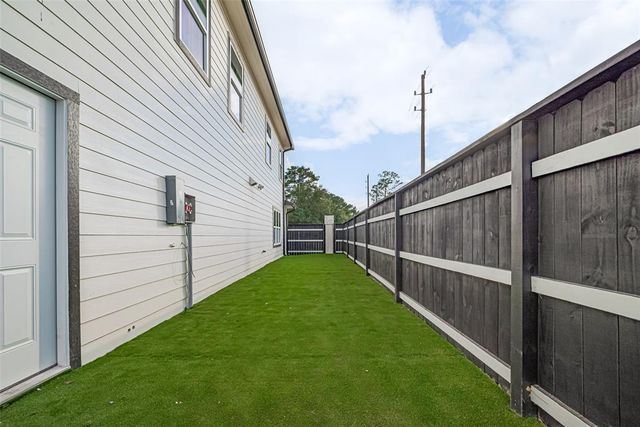 1017 New Jordan Lane, Cypress, TX 77429
