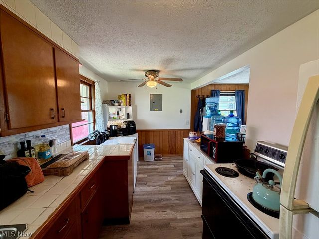1232 Hawthorne Avenue SW, Canton, OH 44710