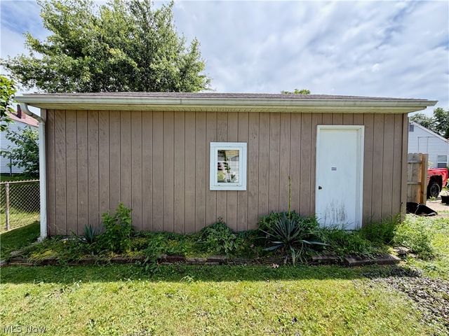 1232 Hawthorne Avenue SW, Canton, OH 44710