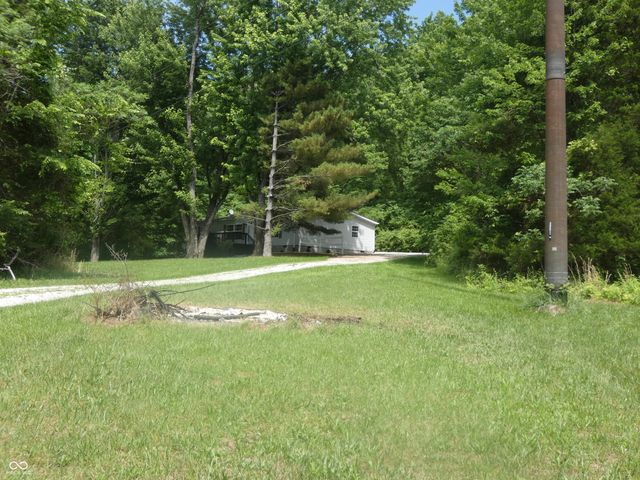 10465 N State Road 135, Freetown, IN 47235