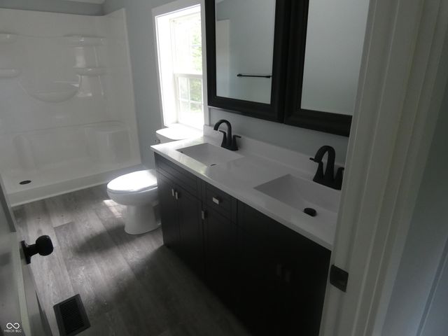 10465 N State Road 135, Freetown, IN 47235