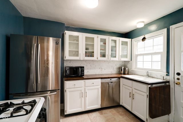 6015 Primrose Avenue, Indianapolis, IN 46220